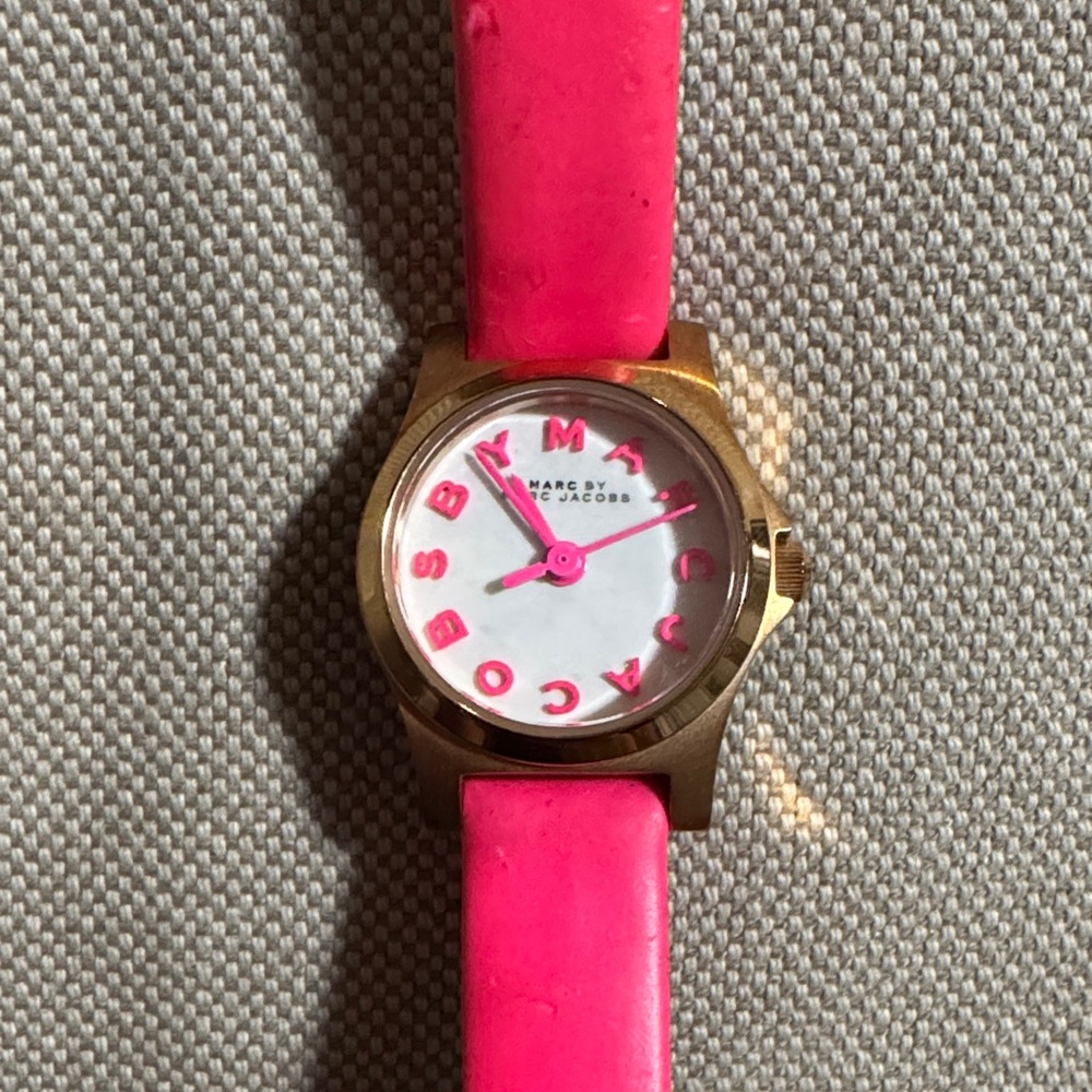 Marc by Marc Jacobs Watch with Pink Strap and Rose Gold Case